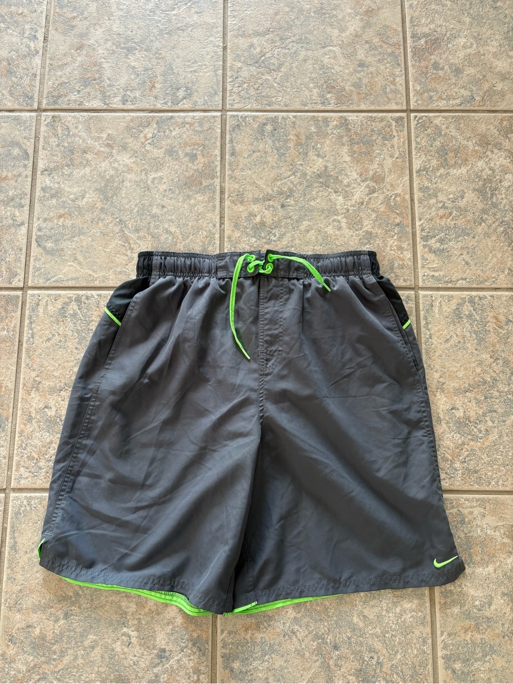 Y2K NIKE BAGGY SWIM SHORTS